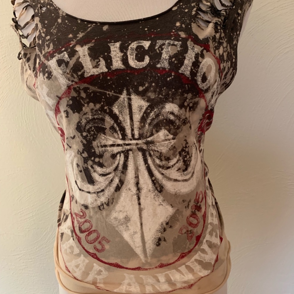 Distressed Tank Top - Picture 2 of 4
